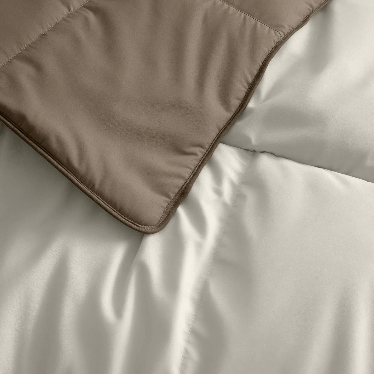 Zelesta Deluxe Duo Perkal-Baumwolle Sommerbettdecke - Taupe & Creme - Image 4