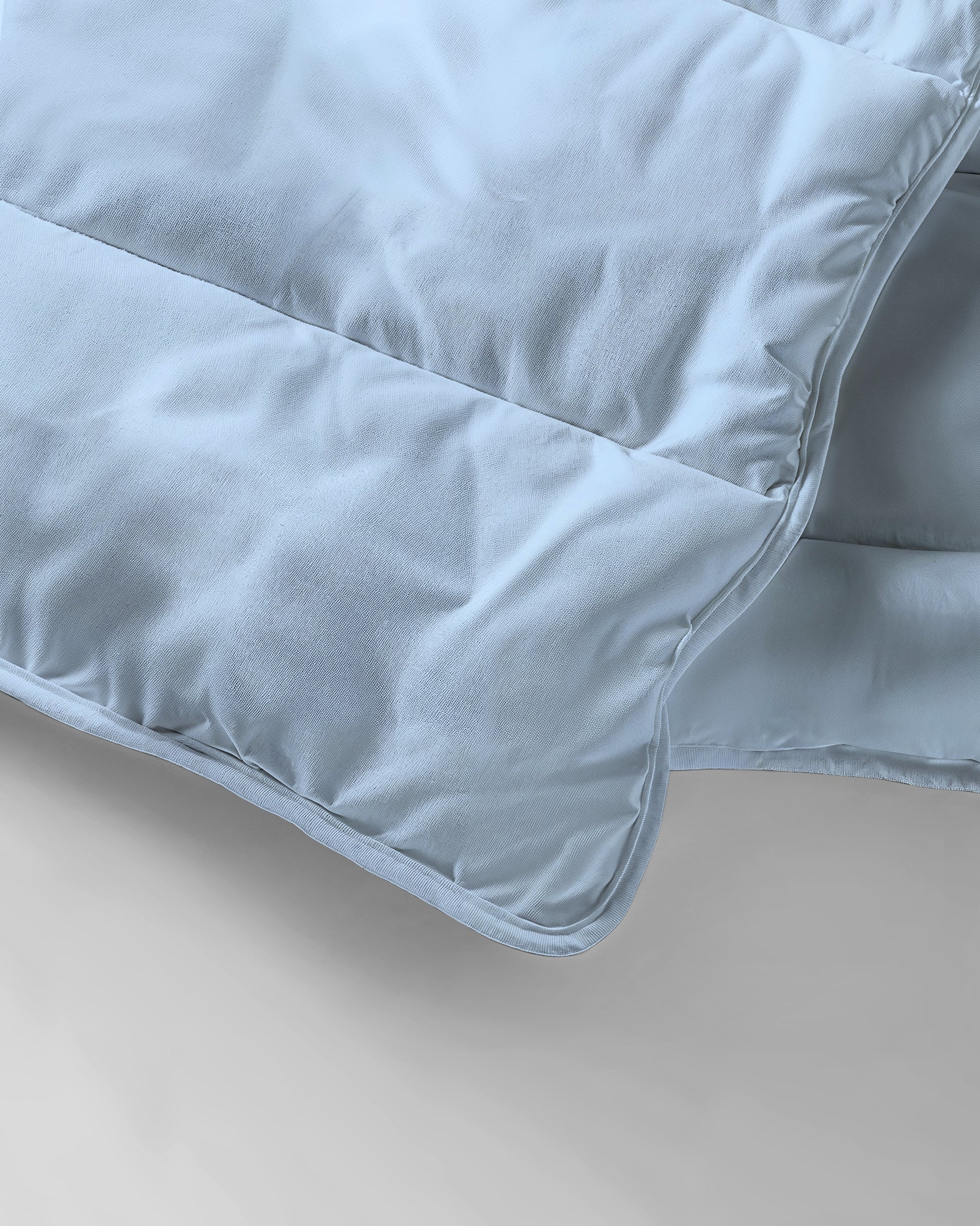 Zelesta Everyday Uni Bettdecke – Hellblau - Image 4