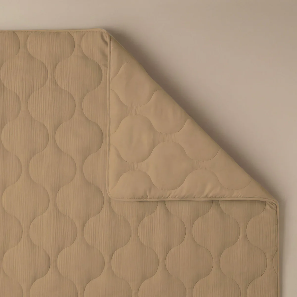 Zelesta Special Musselin Sommerbettdecke - Warmes sanftes Beige - Image 6