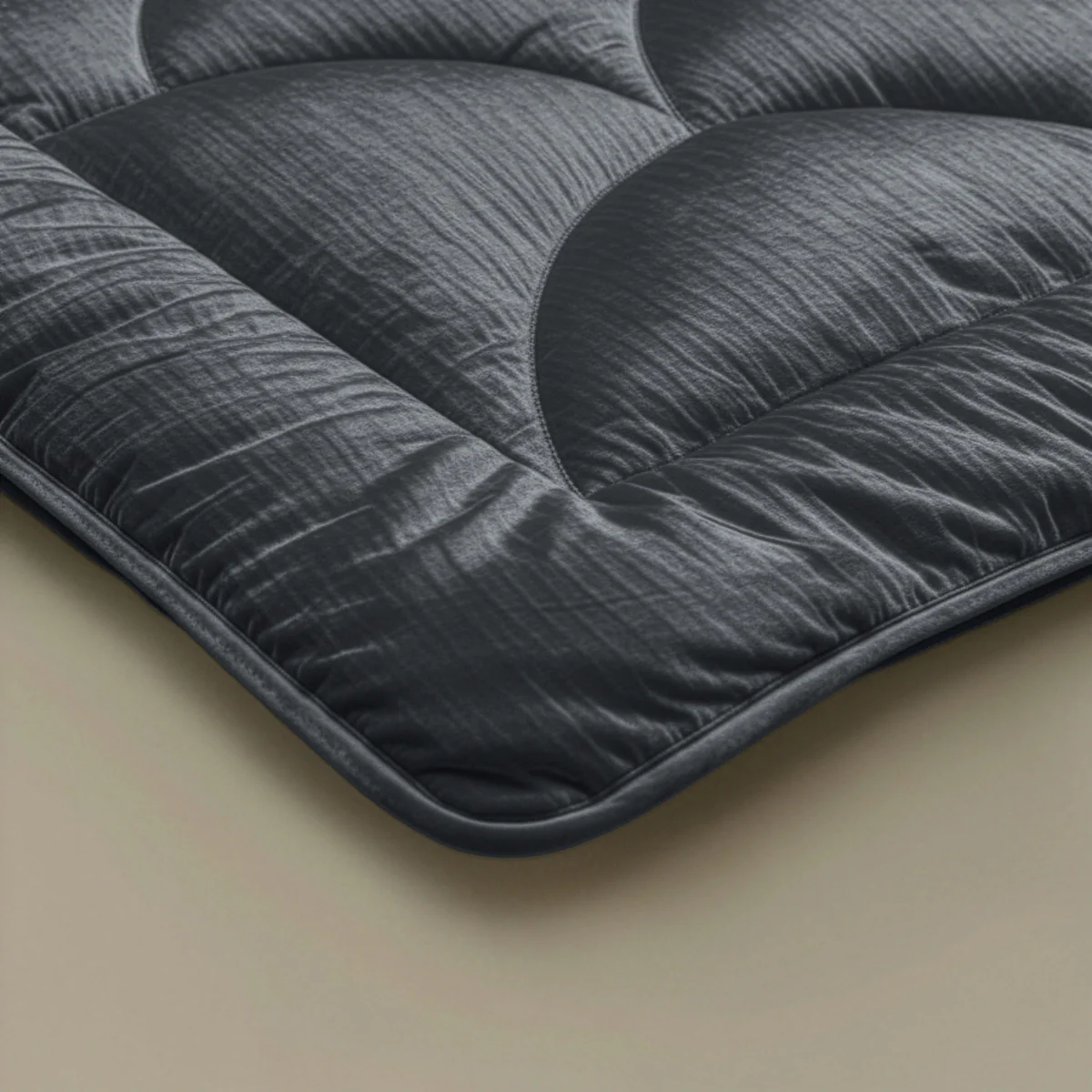 Zelesta Special Velvet Chique Bettdecke - Anthracite - Image 4