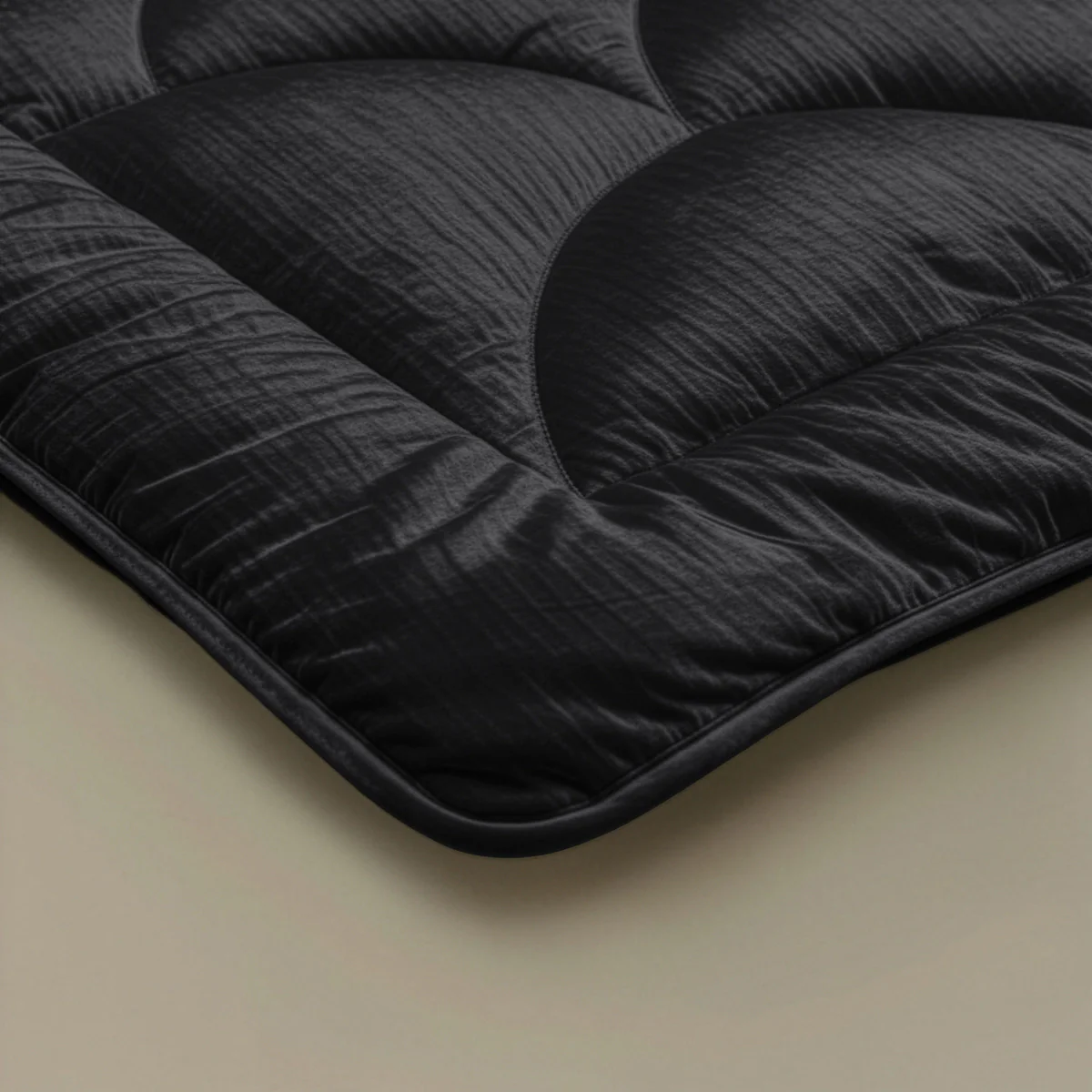 Zelesta Special Velvet Chique Bettdecke - Black - Image 4