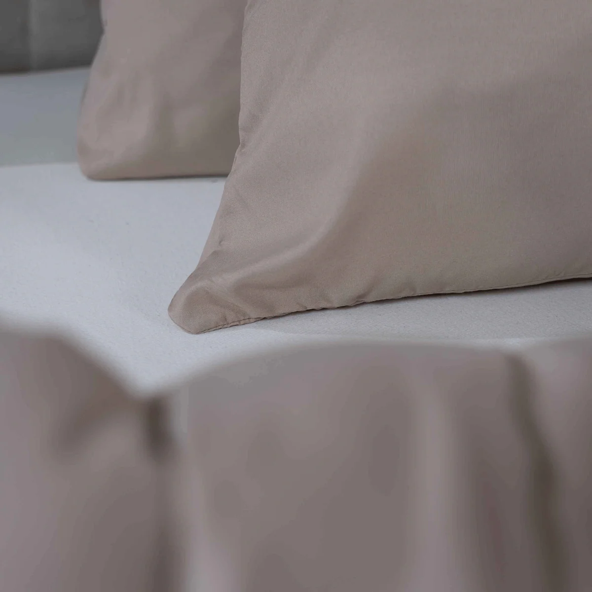 Zelesta Wonderbed Kissenbezüge Set von 2 - Taupe - Image 3
